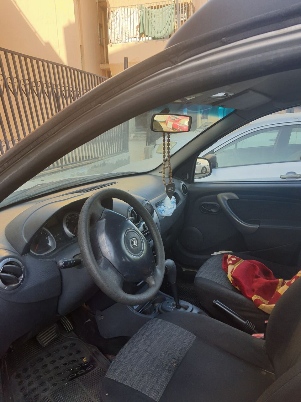Dammam, Vehicles, Cars & Trucks , SAR 11,  Renault Duster,  2014,  Automatic,  300000 KM,  Car For Sale