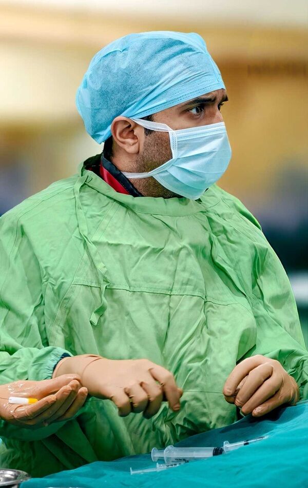 New Delhi, Health, Minimally Invasive Surgery Clinic Delhi | Dr. Akash Bansal