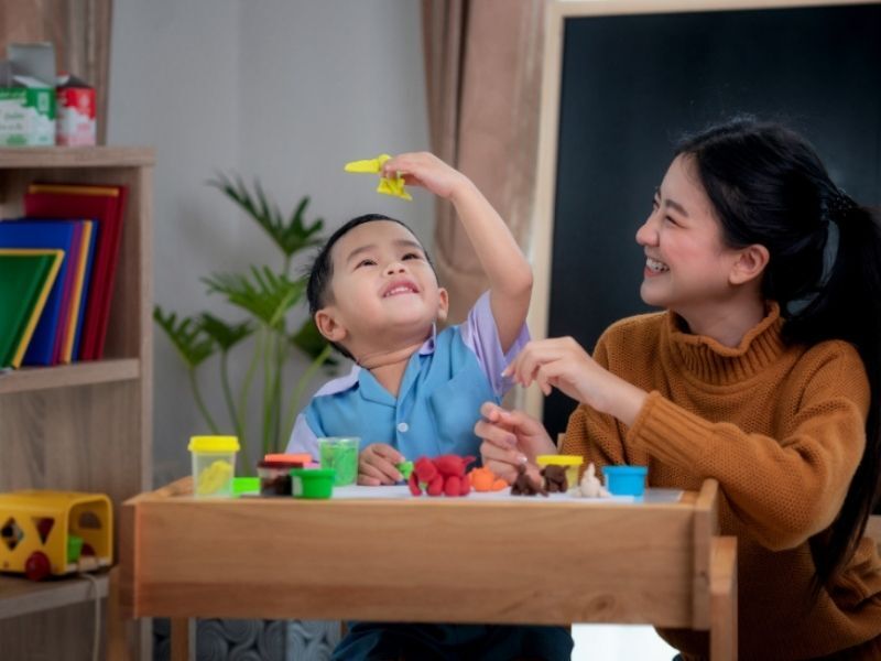 New York, Elder Care, Early Language Learning At Bilingual Daycare Brooklyn