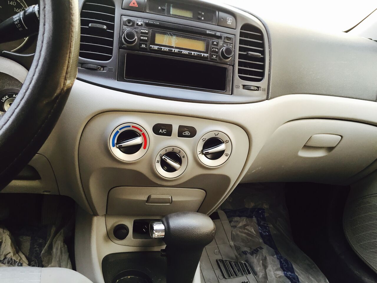 Riyadh, Vehicles, Cars & Trucks , SAR 10500,  Hyundai Accent,  2010,  Automatic,  275000 KM,  Good Condition