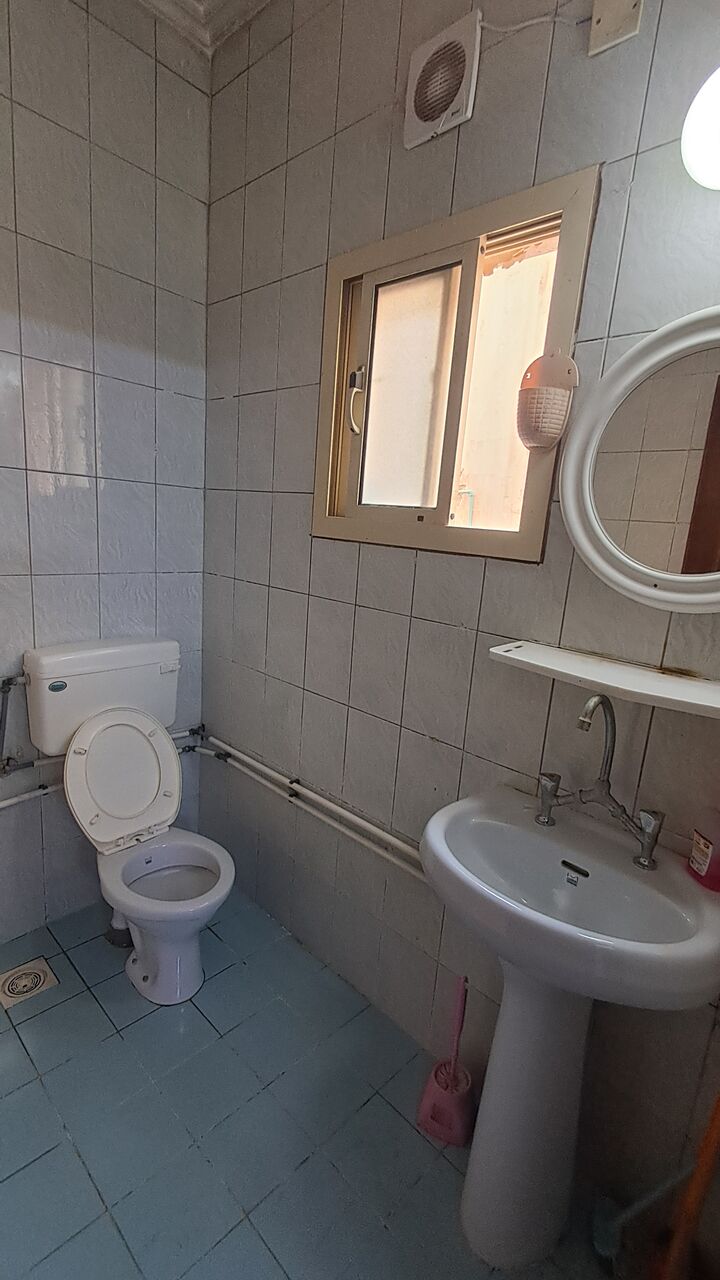 Gudaibiya, Rooms for Rent, BHD 140/month,  Fully Furnished Room Available In A 2-bedroom Apartment Located In Gudaibiya