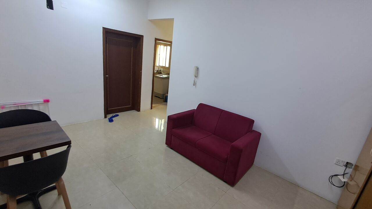Gudaibiya, Rooms for Rent, BHD 140/month,  Fully Furnished Room Available In A 2-bedroom Apartment Located In Gudaibiya