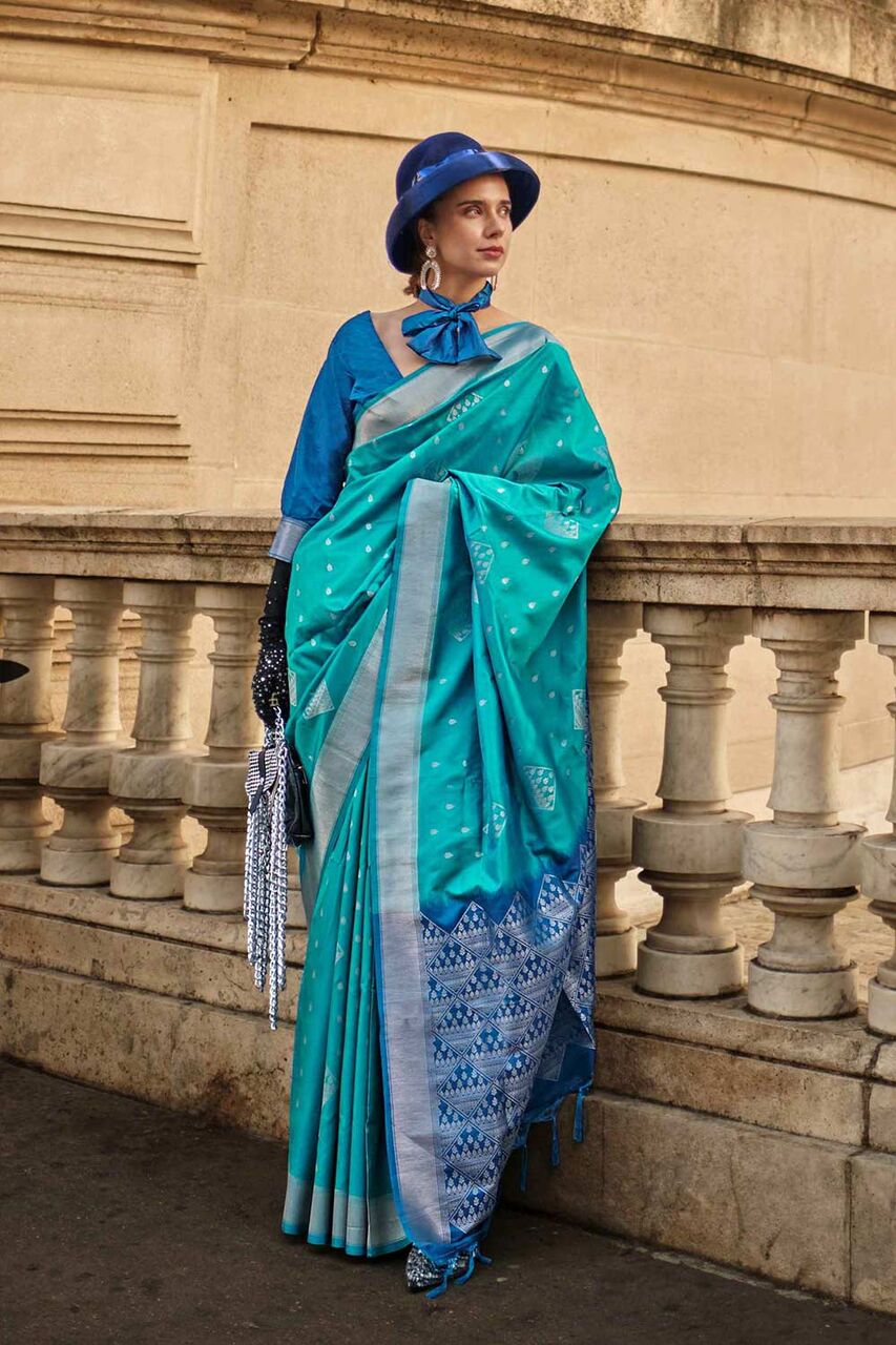 Mumbai, Clothing & Accessories, INR 4999,  Modern Fashion Meets Traditional Elegance