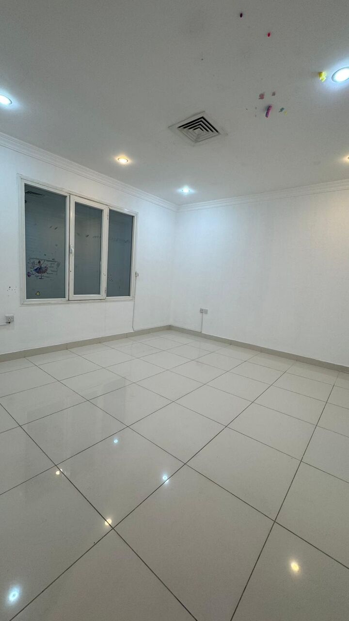 Rumaithiya, Apartments, Flats, Houses & Villas, KWD 600/month,  4 BR,  Apartment For Rent In Rumaithiya, 4 Bedrooms Including A Master Bedroom.