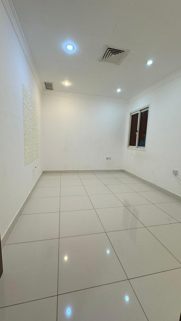 Rumaithiya, Apartments, Flats, Houses & Villas, KWD 600/month,  4 BR,  Apartment For Rent In Rumaithiya, 4 Bedrooms Including A Master Bedroom.