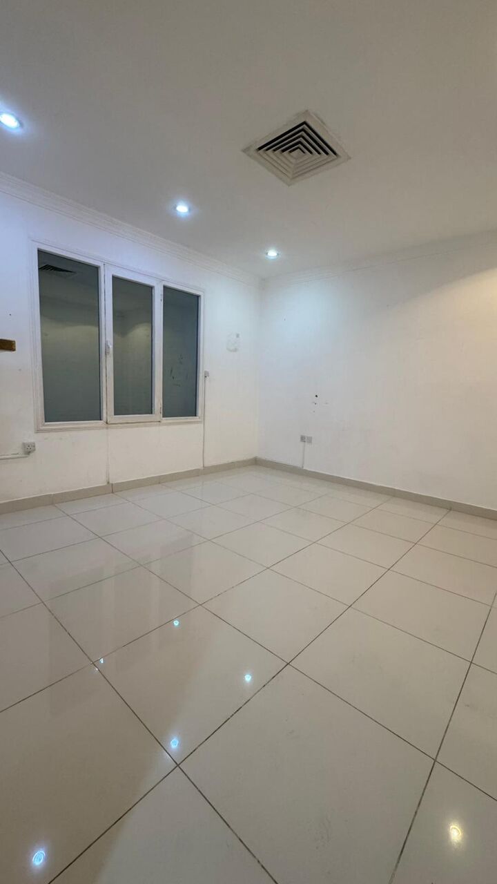 Rumaithiya, Apartments, Flats, Houses & Villas, KWD 600/month,  4 BR,  Apartment For Rent In Rumaithiya, 4 Bedrooms Including A Master Bedroom.