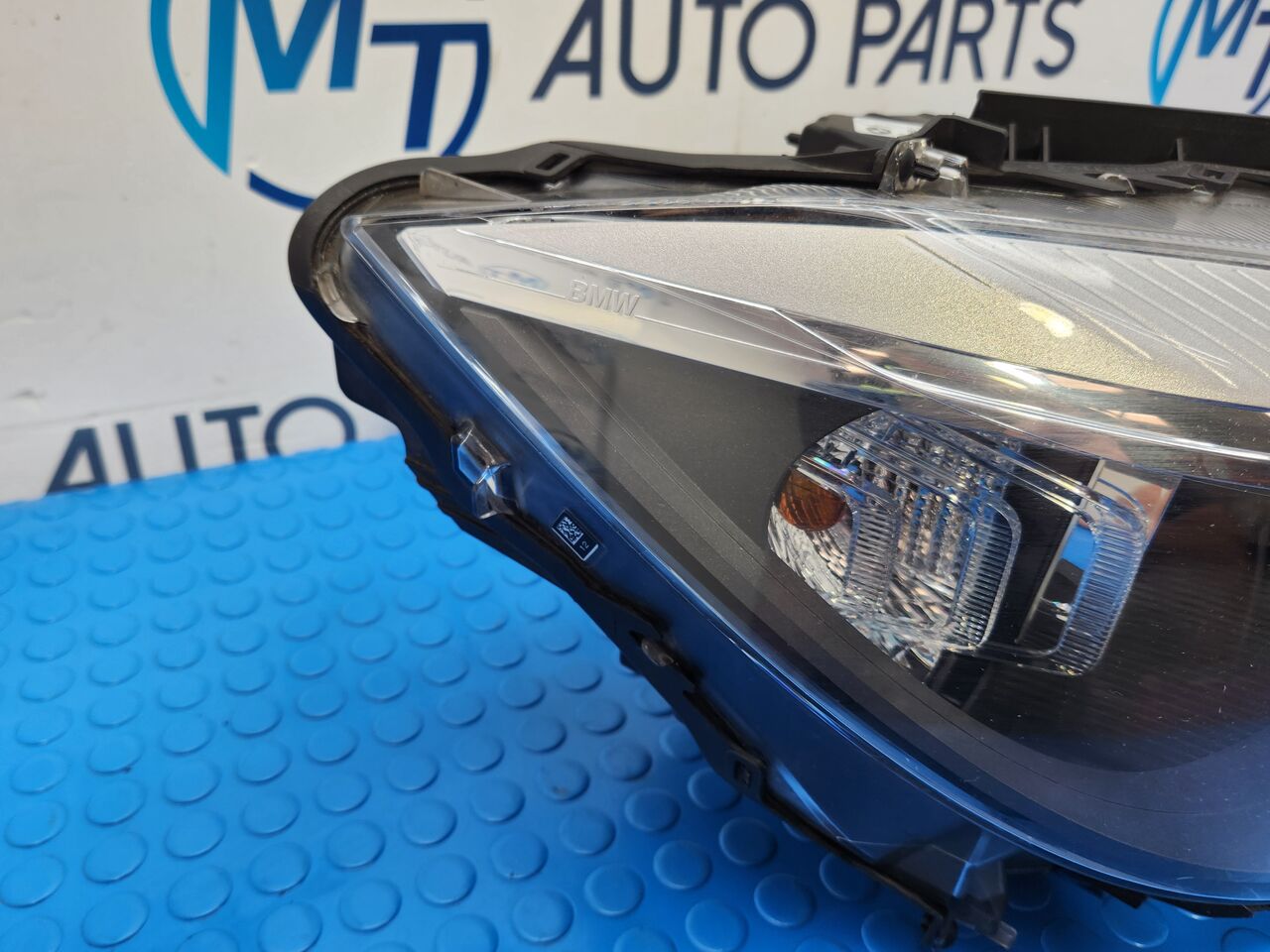 London, Auto Parts, GBP 351,  Used BMW Headlight For 3 Series, MT Auto Parts