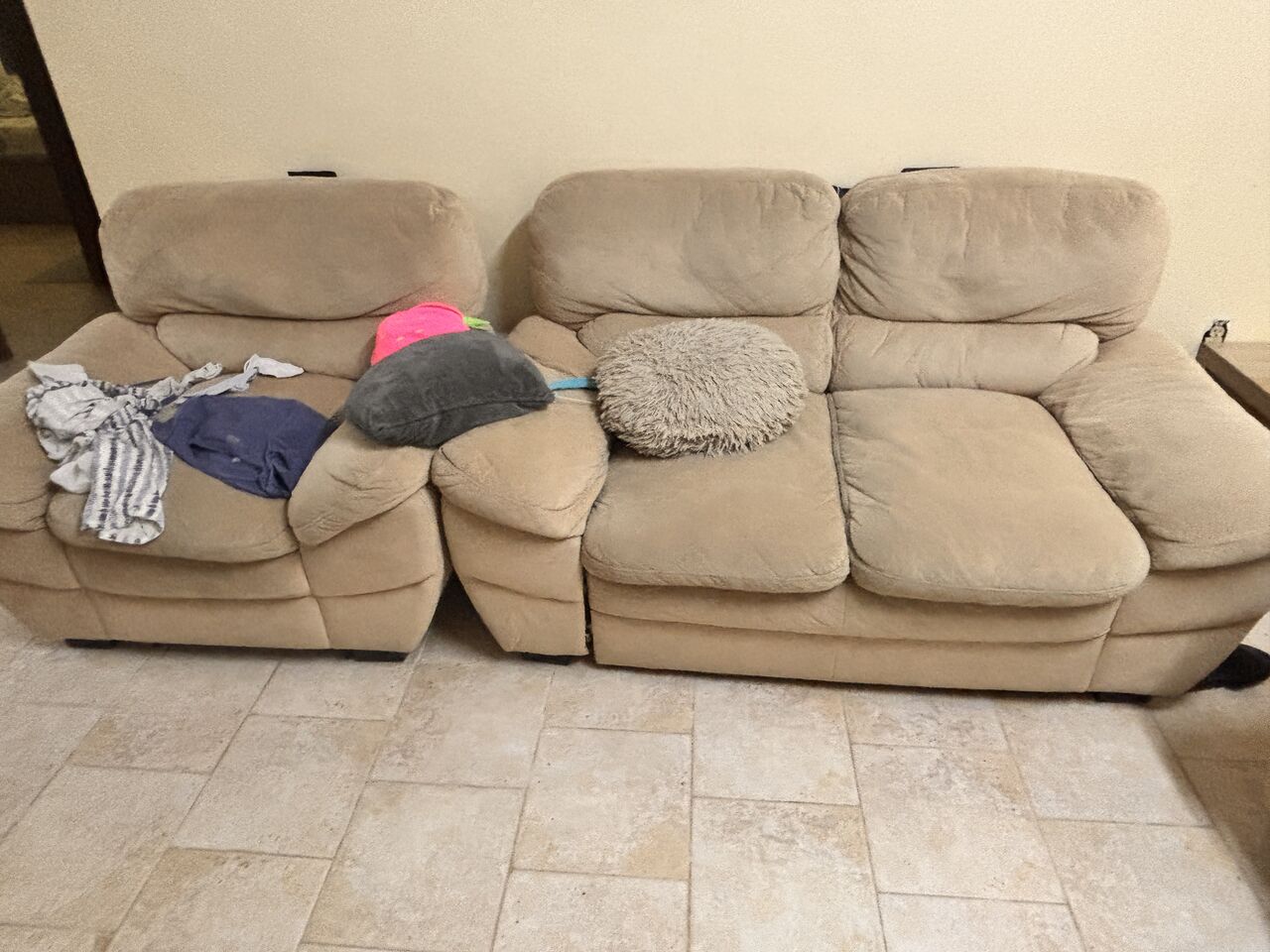Al Rakah Al Shamaliyah, Household Items, SAR 300,  6 Seater Sofa