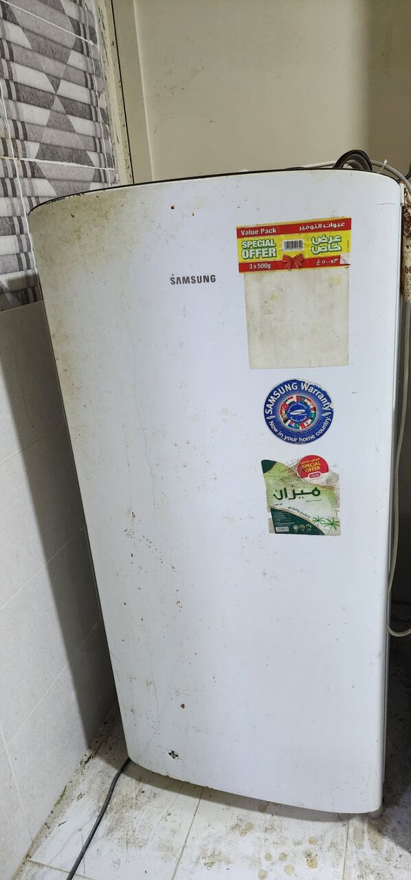 Thuqbah, Household Items, SAR 300,  Fridge