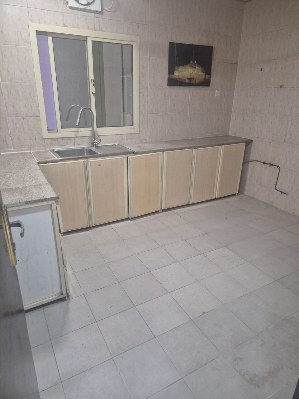 Jidhafs, Bedspace For Rent, BHD 50/month,  Bedspace Available For Kerala Executive  Bachelor