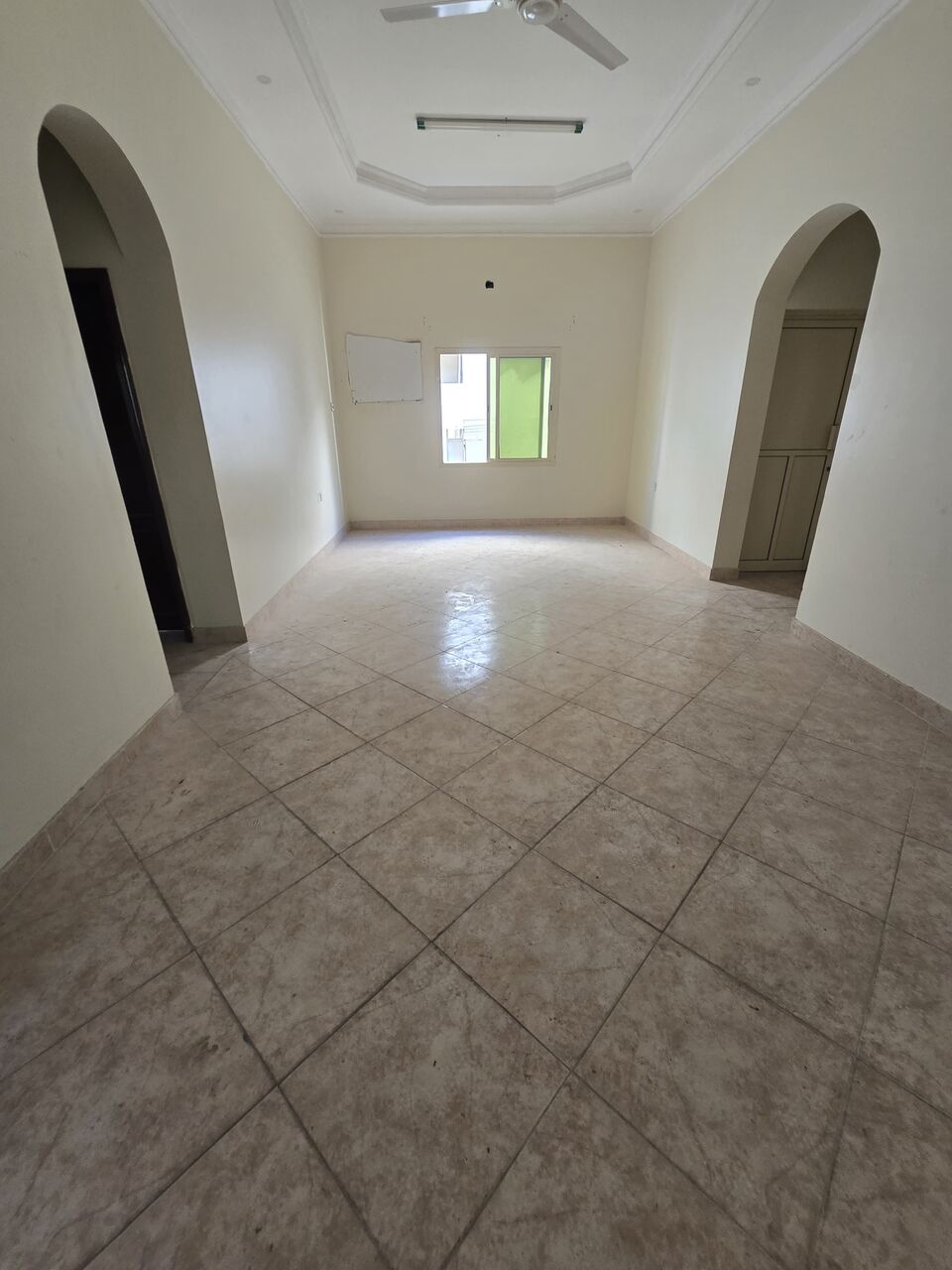 Arad, Apartments, Flats, Houses & Villas, BHD 180,  3 BR,  Flat For Rent In Arad