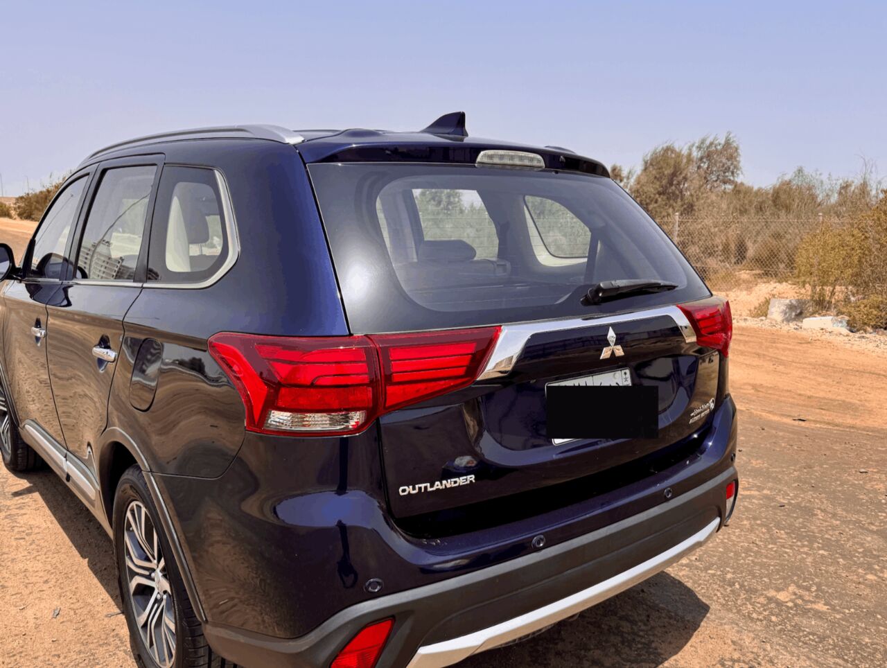 Jeddah, Vehicles, Cars & Trucks , SAR 40500,  MITSUBISHI OUTLANDER,  2018,  Automatic,  162000 KM,   V6 AWD