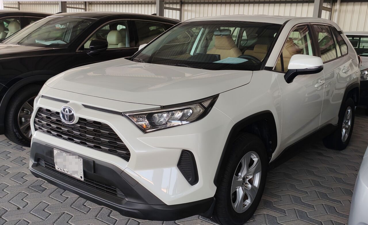 Dammam, Vehicles, Cars & Trucks , SAR 76000,  RV 4 2021,  2021,  Automatic,  220000 KM,  Ravor  220 Thousand Body And Cal CounterRavor  220 Thousand Body Agency Counter