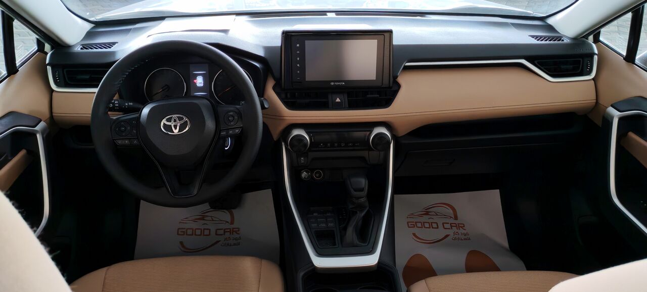 Dammam, Vehicles, Cars & Trucks , SAR 76000,  RV 4 2021,  2021,  Automatic,  220000 KM,  Ravor  220 Thousand Body And Cal CounterRavor  220 Thousand Body Agency Counter