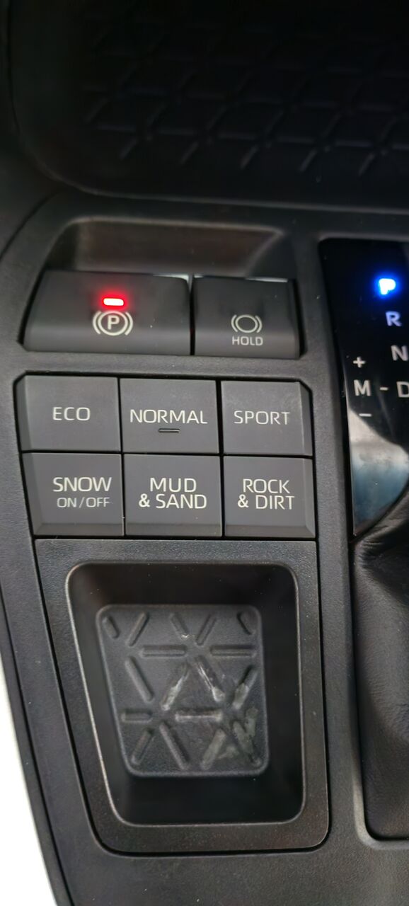 Dammam, Vehicles, Cars & Trucks , SAR 76000,  RV 4 2021,  2021,  Automatic,  220000 KM,  Ravor  220 Thousand Body And Cal CounterRavor  220 Thousand Body Agency Counter