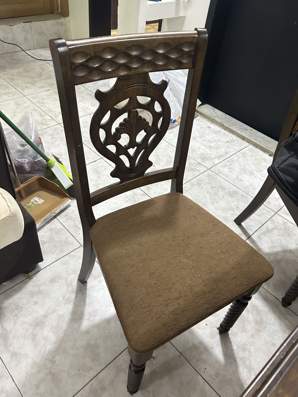 Dammam, Furniture, SAR 380,  Dining Table With 6 Chairs