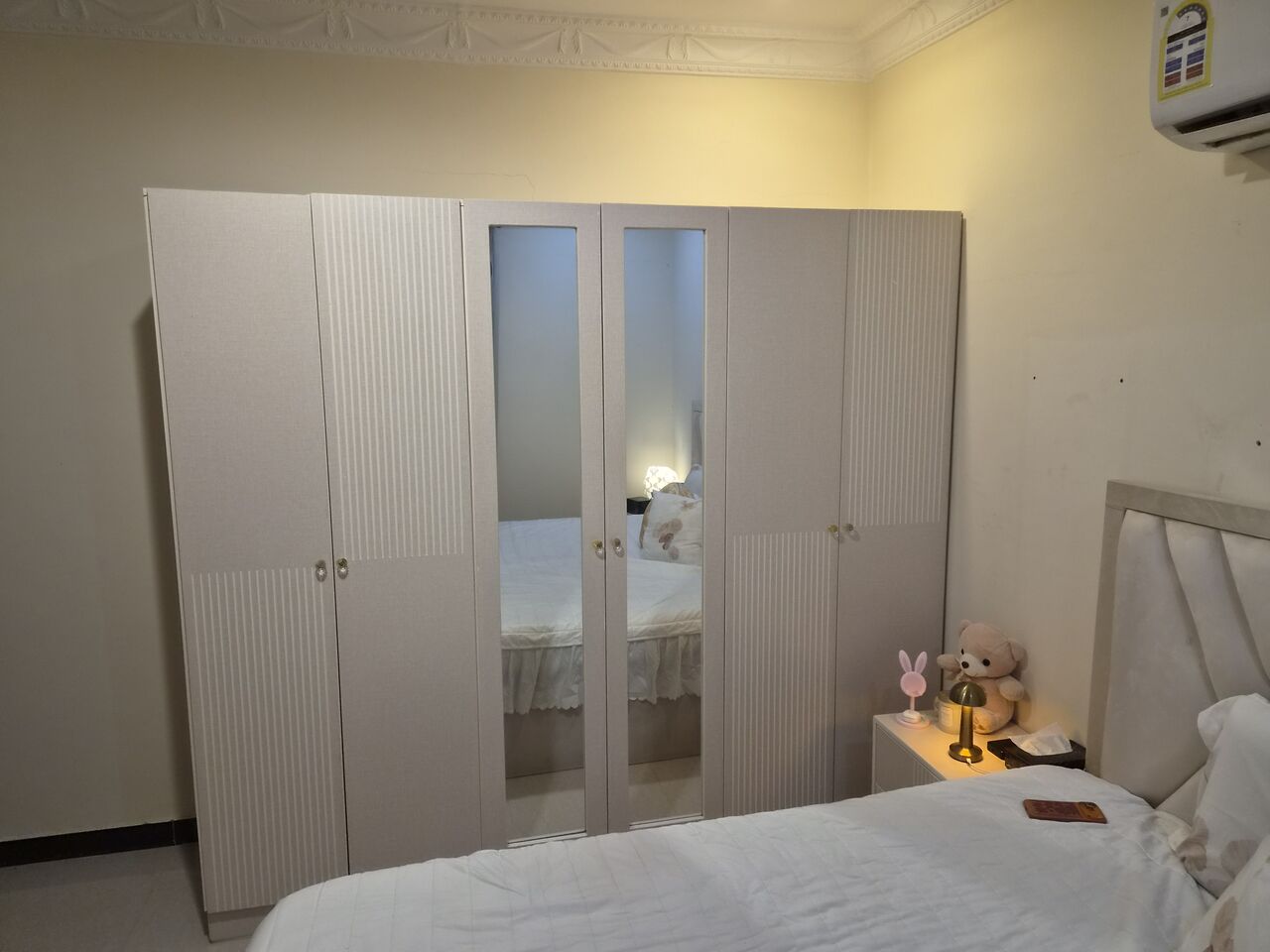 Riyadh, Household Items, SAR 2000,  HOUSE CLEARANCE IKEA Bed Set, SAMSUNG TV And More