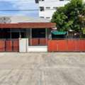 THB 2,  3 BR,  45 Sq. Feet,  บ้านแฝดรีโนเวทใหม่อมตะพานทองชลยุ