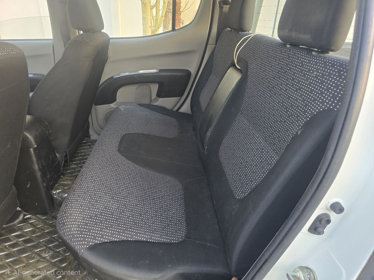Jeddah, Vehicles, Cars & Trucks , SAR 45000,  Mistsubishi L200 Pickup,  2015,  Automatic,  136009 KM,  Mitsubishi Pickup 4x4