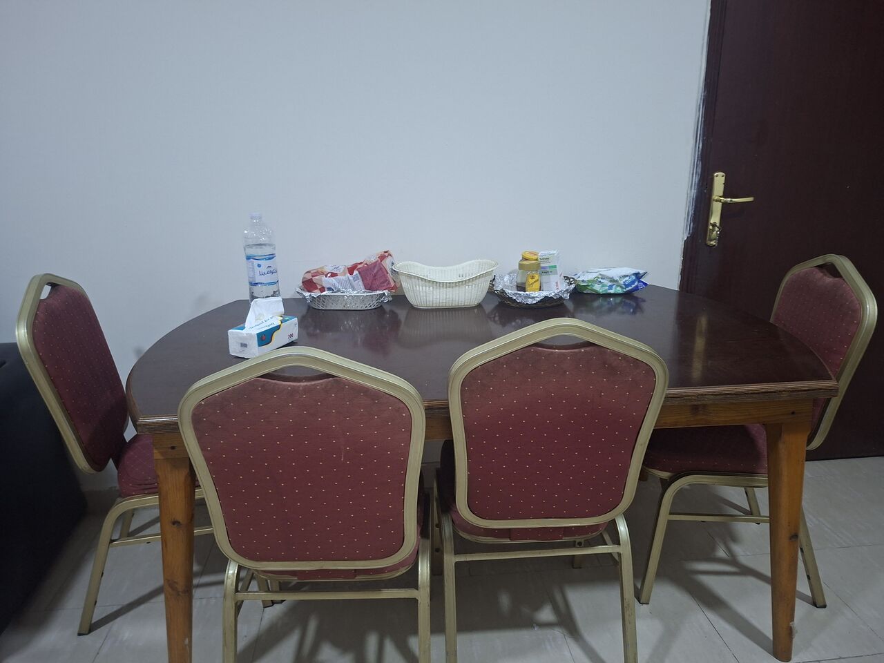 Al Rakah Al Shamaliyah, Household Items, SAR 275,  💥💥💥FREE Supple Self Dinning Table Set