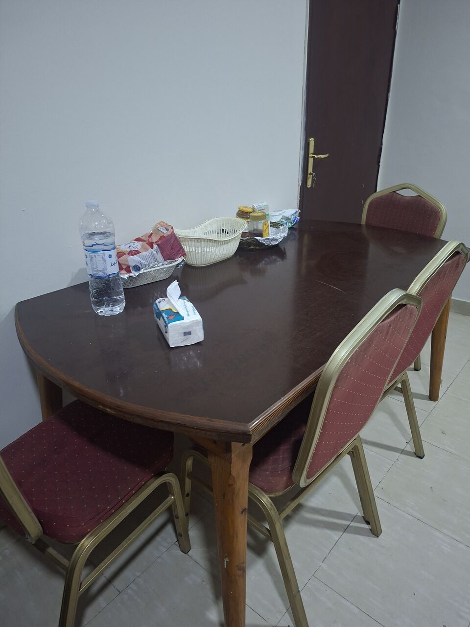 Al Rakah Al Shamaliyah, Household Items, SAR 275,  💥💥💥FREE Supple Self Dinning Table Set