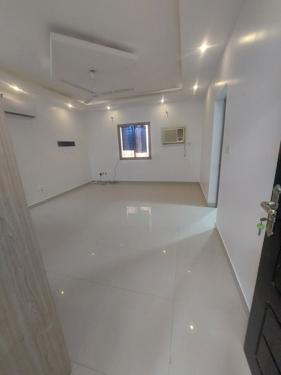 Arad, Apartments, Flats, Houses & Villas, BHD 150,  1 BR,  Flat With Ewa And AC For Rent In Arad