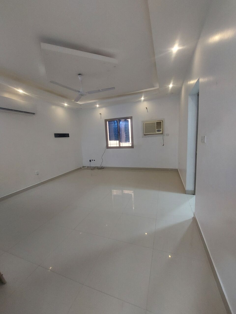 Arad, Apartments, Flats, Houses & Villas, BHD 150,  1 BR,  Flat With Ewa And AC For Rent In Arad