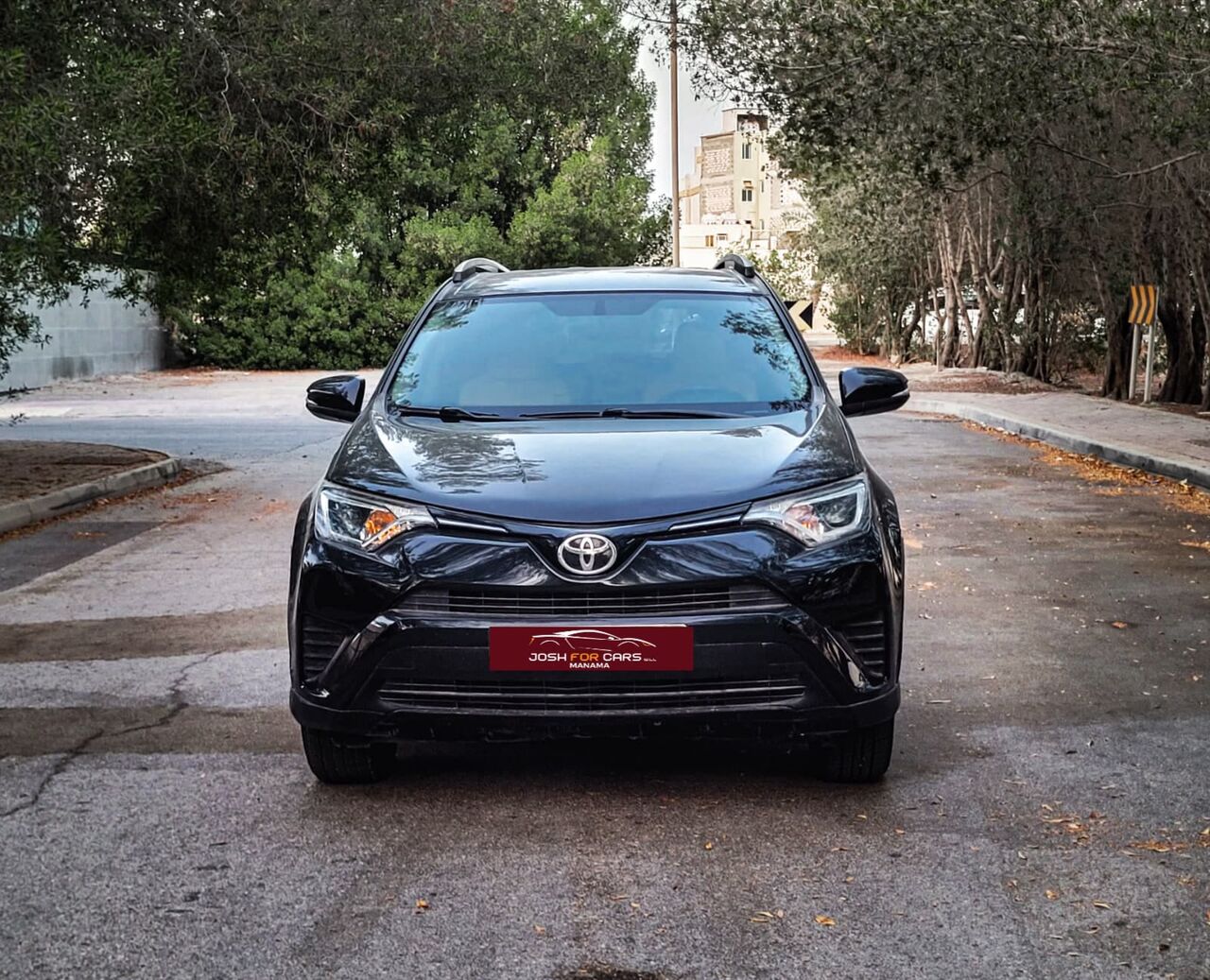 Manama, Vehicles, Cars & Trucks , BHD 5950,  Toyota RAV4,  2016,  Automatic,  138000 KM,  BLACK COLOR
