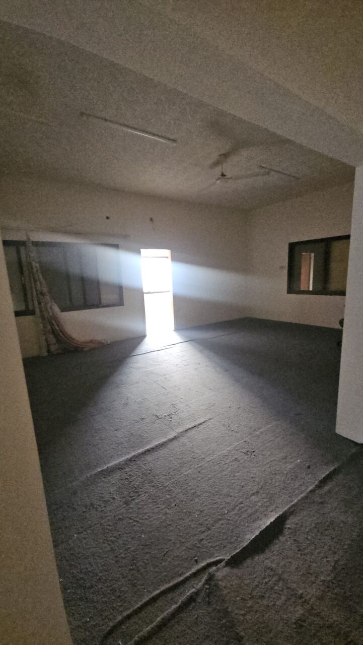 Salmaniya, Apartments, Flats, Houses & Villas, BHD 250/month,  3 BR,  3 Bedroom Unfurnished Flat For Rent Without Ewa
