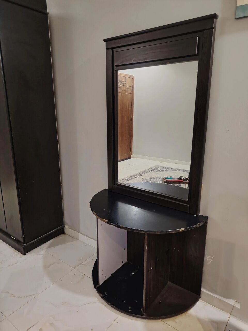 Jizan, Furniture, SAR 50,  Dressing Table, Tool And Small Table For Sale.