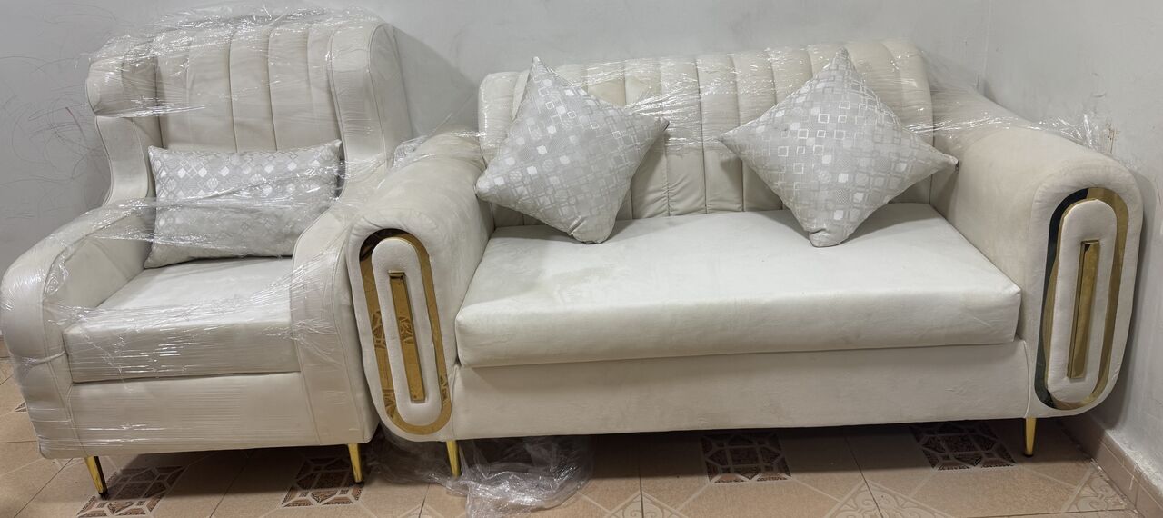 Olaya, Furniture, SAR 1100,  URGENT SALE BRAND NEW SOFA SET FOR SALE 7 SEATER