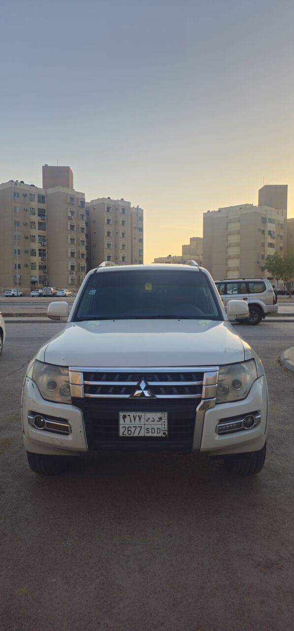 Riyadh, Vehicles, Cars & Trucks , SAR 27000,  Mitsubishi Pajero,  2010,  Automatic,  232000 KM,   2 Door 4X4 V6 3.8