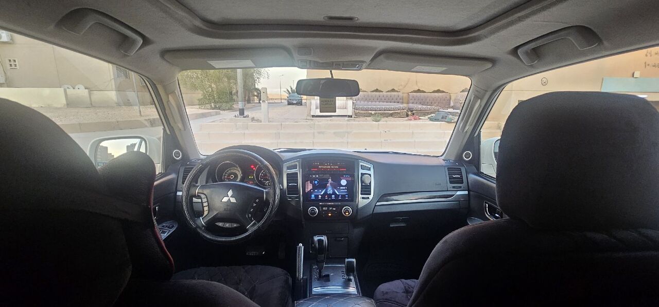 Riyadh, Vehicles, Cars & Trucks , SAR 27000,  Mitsubishi Pajero,  2010,  Automatic,  232000 KM,   2 Door 4X4 V6 3.8
