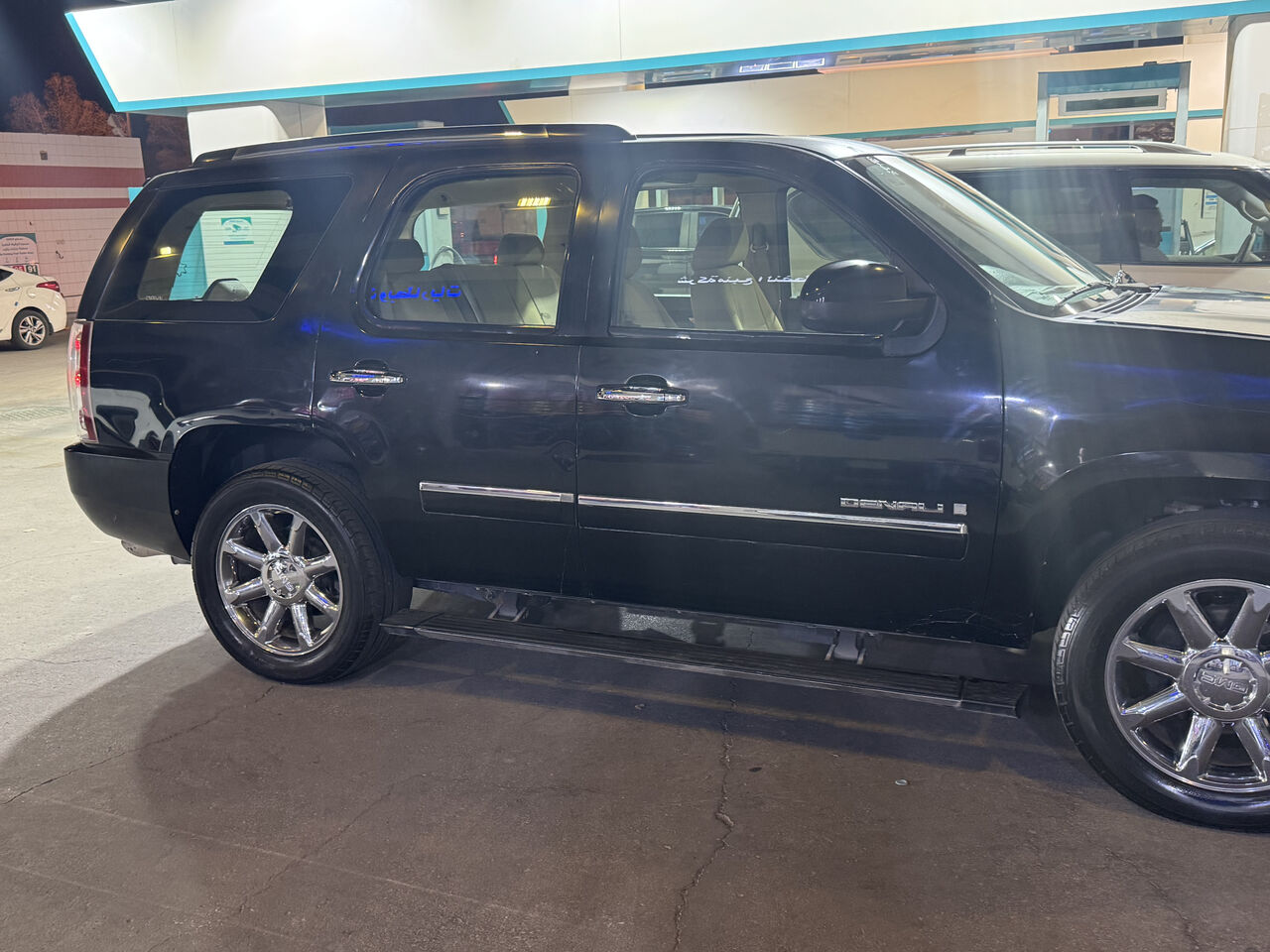Riyadh, Vehicles, Cars & Trucks , SAR 40000,  GMC Yukon Denali,  2009,  Automatic,  304000 KM,   In Good Condition