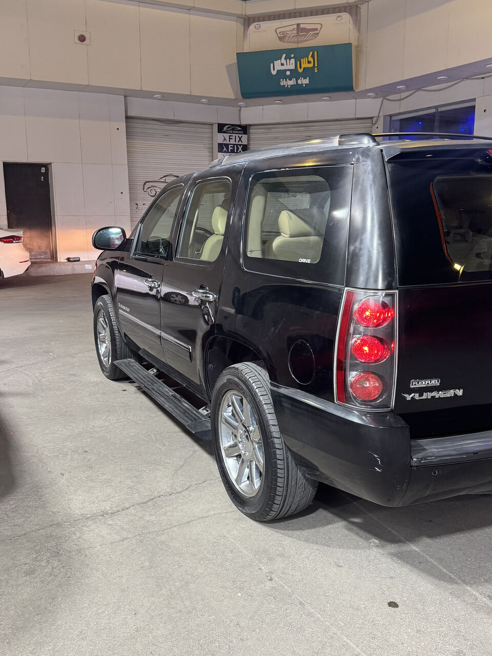 Riyadh, Vehicles, Cars & Trucks , SAR 40000,  GMC Yukon Denali,  2009,  Automatic,  304000 KM,   In Good Condition