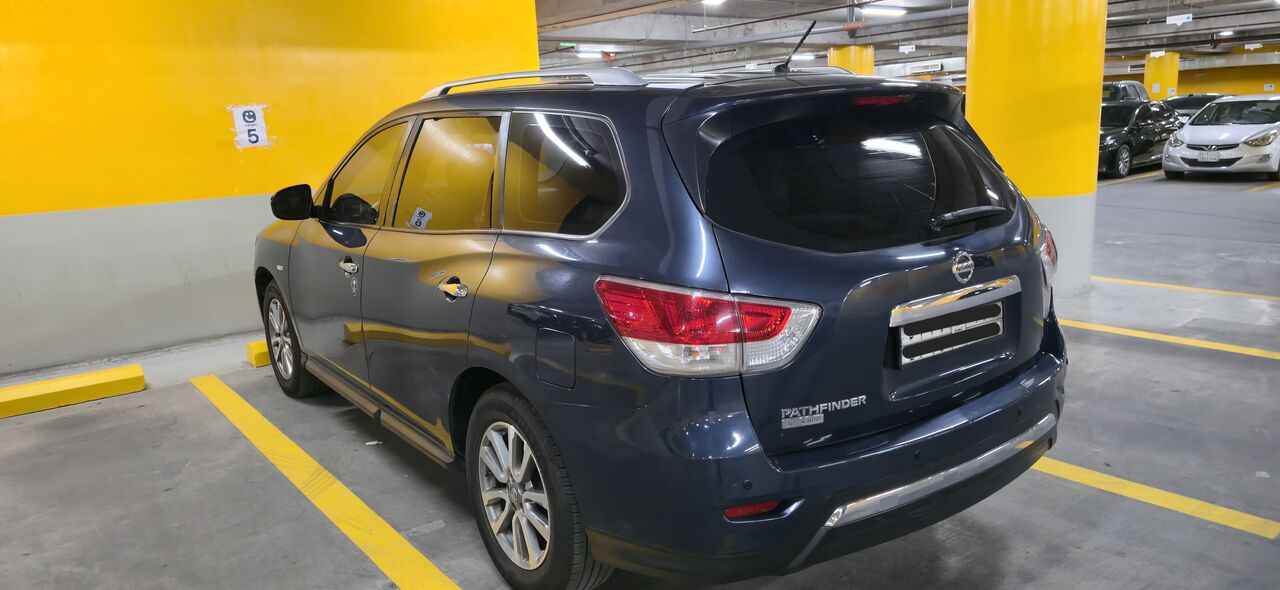 Riyadh, Vehicles, Cars & Trucks , SAR 33500,  Nissan Pathfinder,  2016,  Automatic,  237238 KM,  Excellent  For Sale Family Used