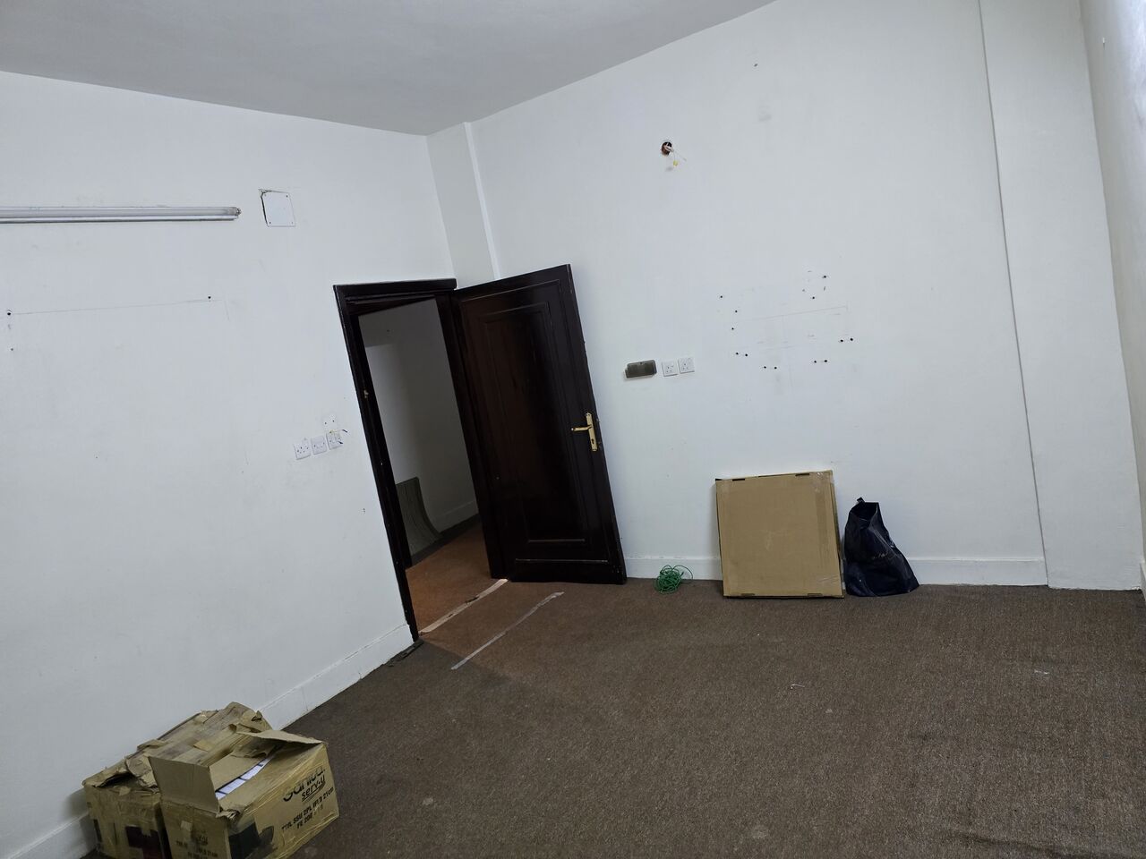 Al Murabba, Rooms for Rent, SAR 1100/month,  Spacious Room Available For Professional &ndash; Decent & Quiet Flat