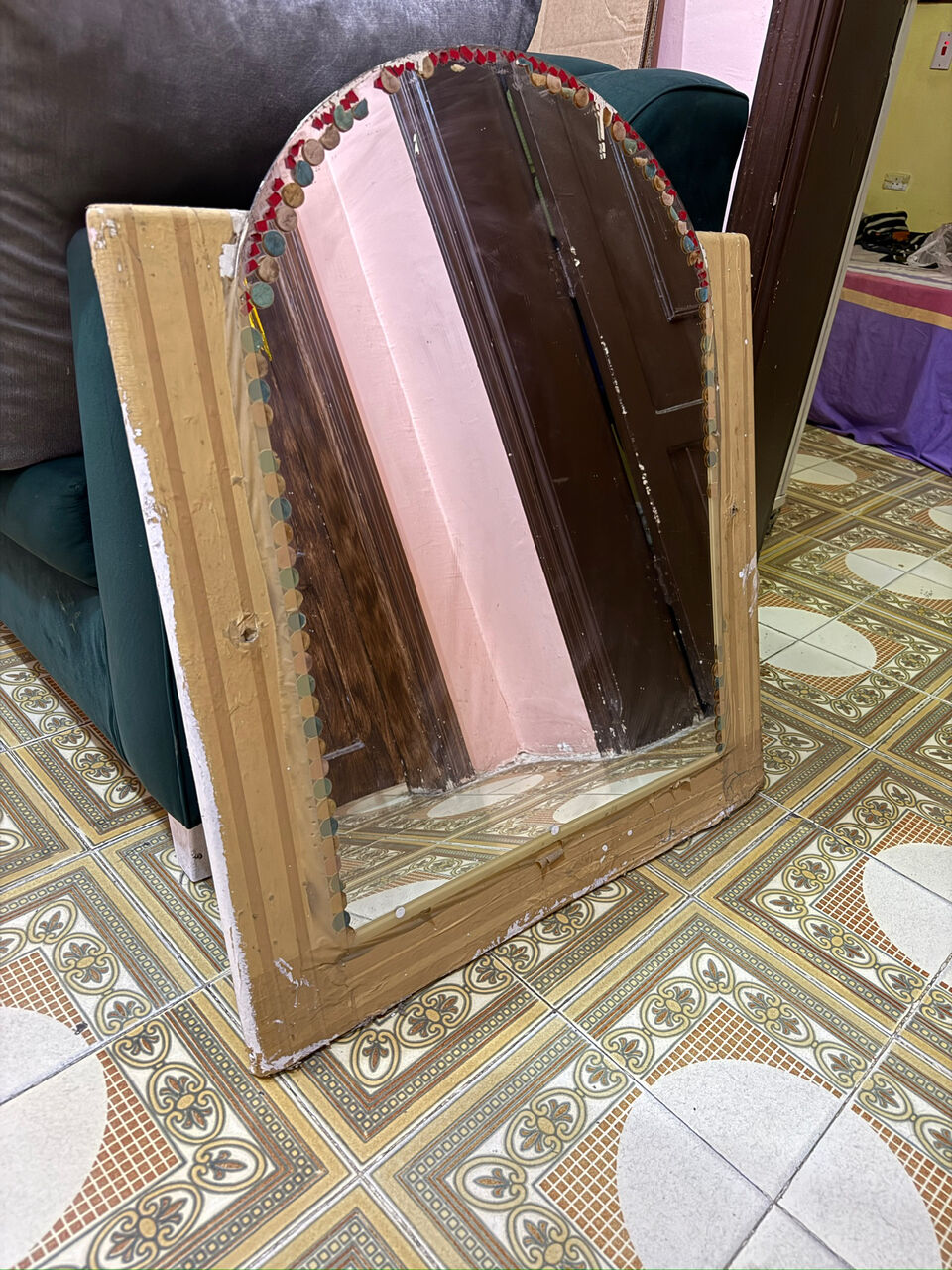 Jeddah, Household Items, SAR 35,  Mirror Big Size With Back Side Holder For Sale
