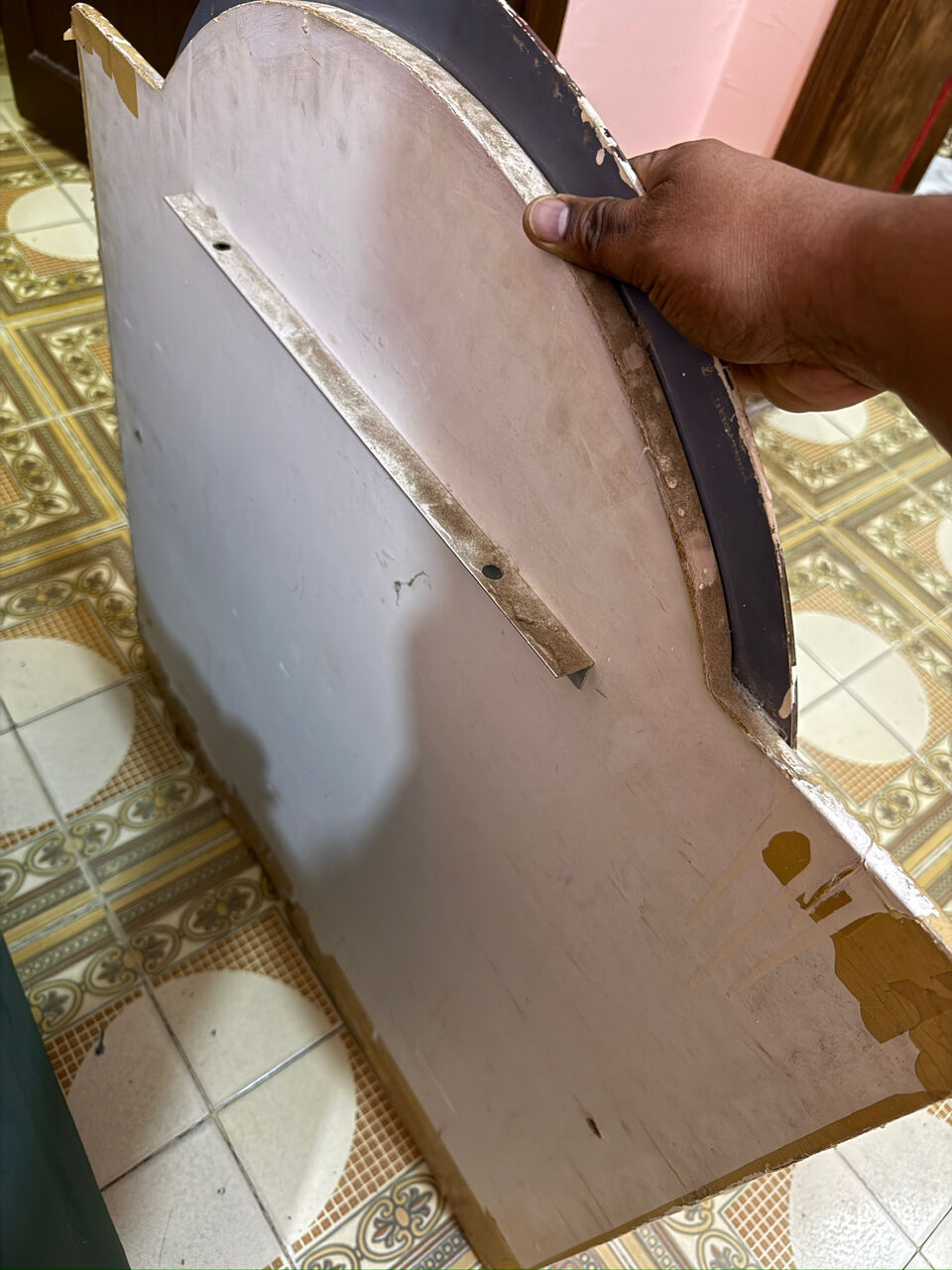 Jeddah, Household Items, SAR 35,  Mirror Big Size With Back Side Holder For Sale