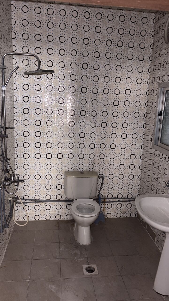Zinj, Rooms for Rent, BHD 100/month,  Furnished,  One Big Room For Couple / Ladies 100 BD Zinj Al Kindi Hospital