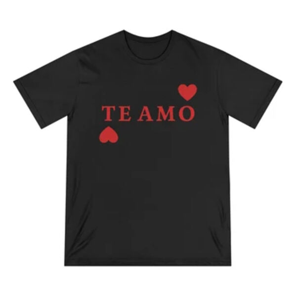 New York, Clothing & Accessories, USD 45,  T Shirt Valentines Day Shirt: Heartfelt Organic Tees