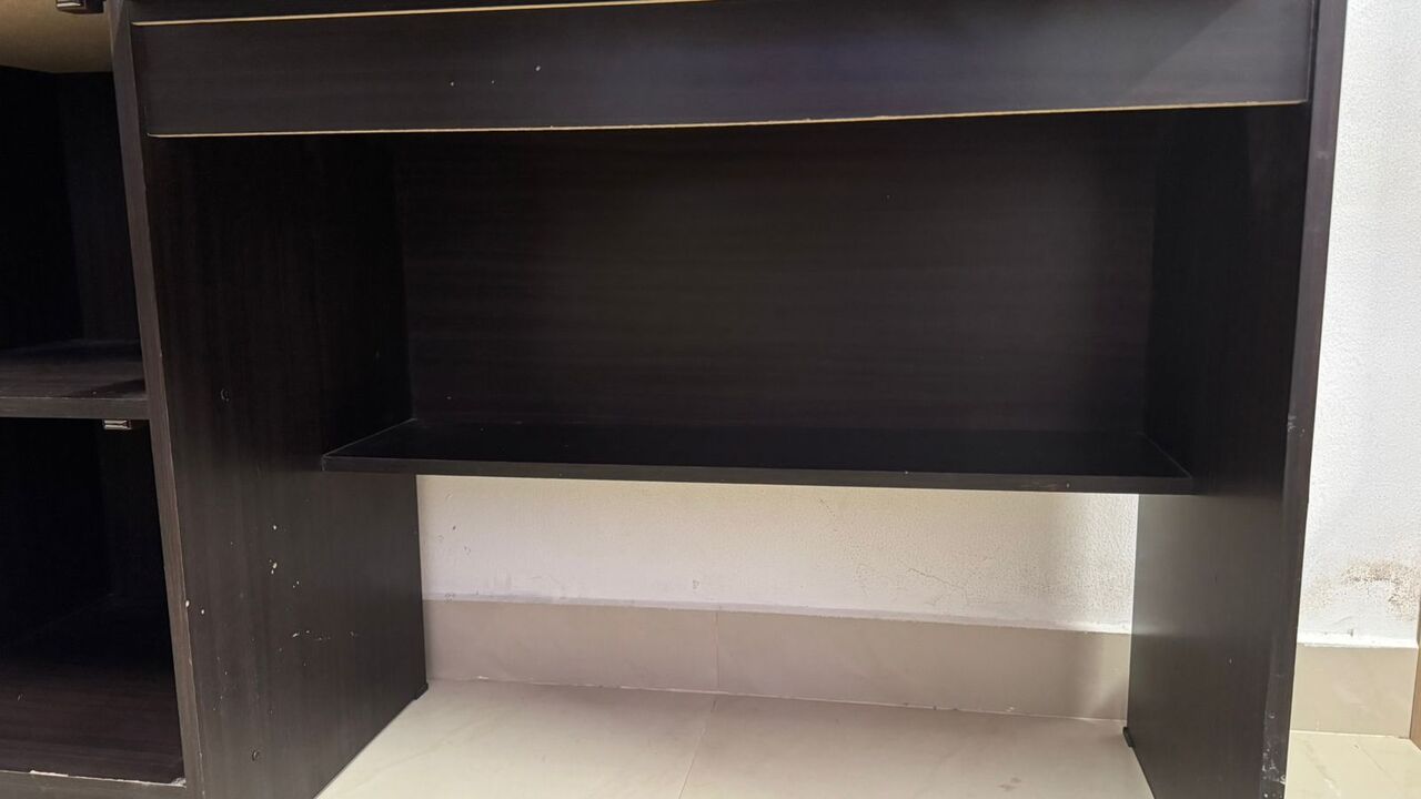 Al Rabie, Furniture, SAR 300,  Used Homecentre Study Table For Urgent Sale