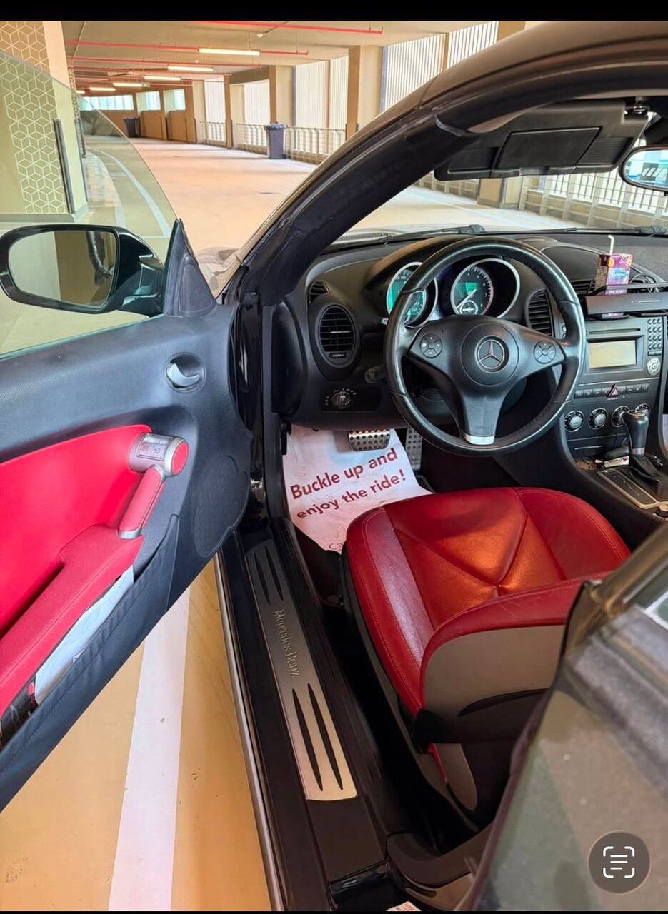 Bahrain Bay, Vehicles, Cars & Trucks , BHD 3000,  Mercedes SLK 350,  2009,  Automatic,  147000 KM,   V6 - GCC Specs -  - 147,000 Km