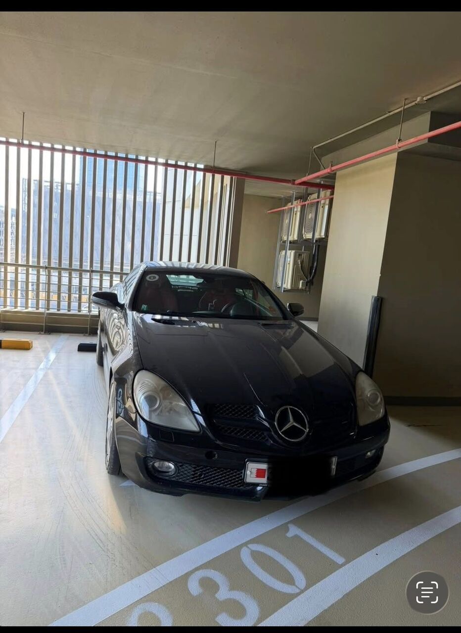 Bahrain Bay, Vehicles, Cars & Trucks , BHD 3000,  Mercedes SLK 350,  2009,  Automatic,  147000 KM,   V6 - GCC Specs -  - 147,000 Km