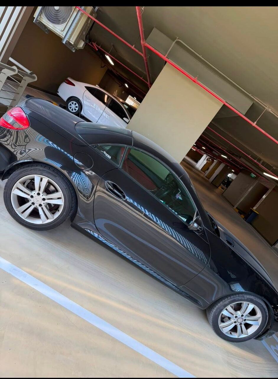 Bahrain Bay, Vehicles, Cars & Trucks , BHD 3000,  Mercedes SLK 350,  2009,  Automatic,  147000 KM,   V6 - GCC Specs -  - 147,000 Km