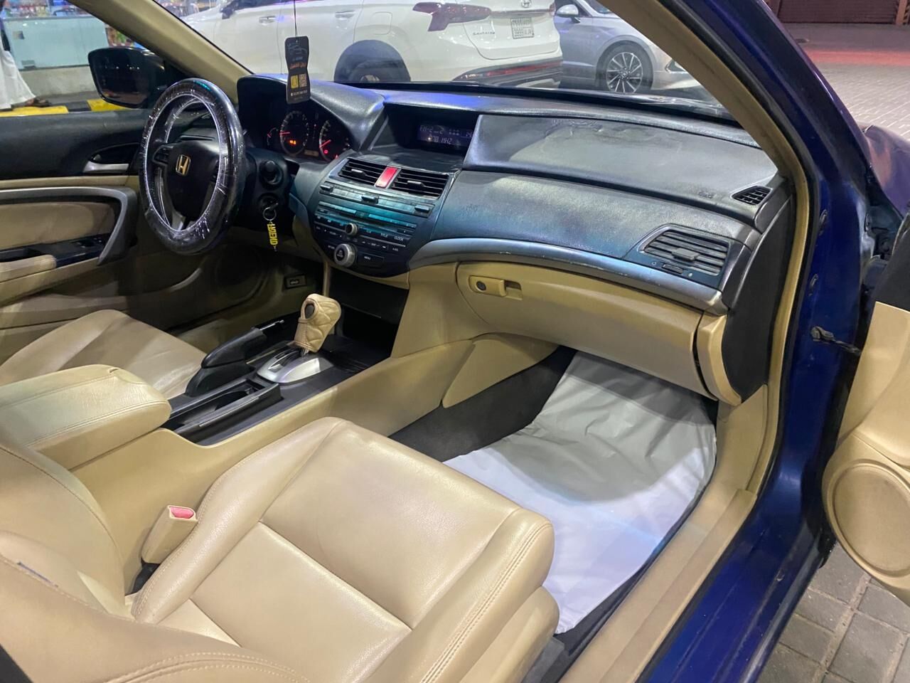 Jeddah, Vehicles, Cars & Trucks , SAR 19000,  Honda Accord,  2008,  Automatic,  400000 KM,   Cupe Full Option Coup Six Cylinders Negotiable