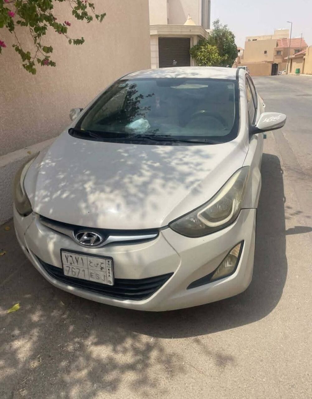 Riyadh, Vehicles, Cars & Trucks , SAR 1,  Hyundai Elantra,  2014,  Automatic,  500000 KM,   1.6