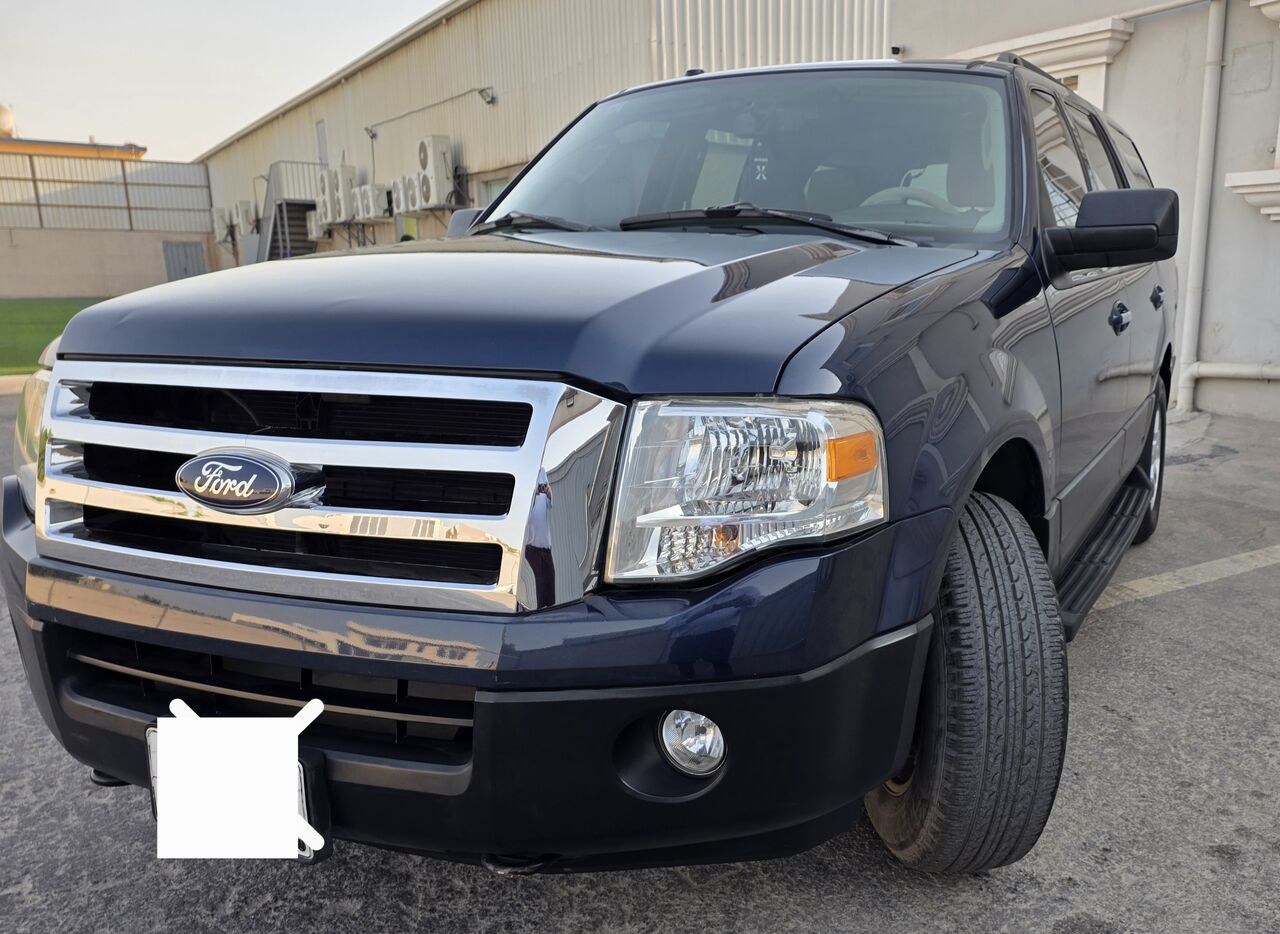 Jubail, Vehicles, Cars & Trucks , SAR 52000,  Ford Expedition,  2014,  Automatic,  171000 KM,    Blue Short Chasis For Sale In Excellent Condition