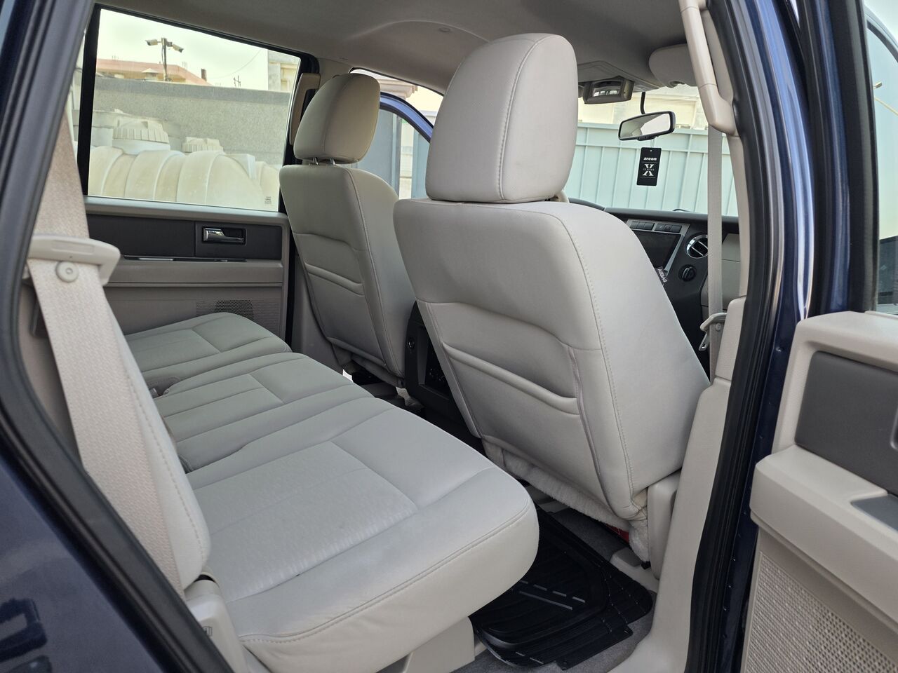 Jubail, Vehicles, Cars & Trucks , SAR 52000,  Ford Expedition,  2014,  Automatic,  171000 KM,    Blue Short Chasis For Sale In Excellent Condition