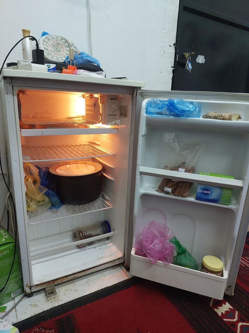 As Saffaniyah, Household Items, Small LG Refrigerator And LPG Gas Cylinder